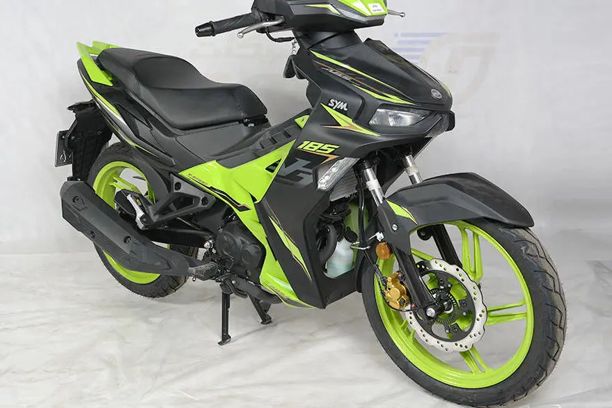 اس وای ام، 185