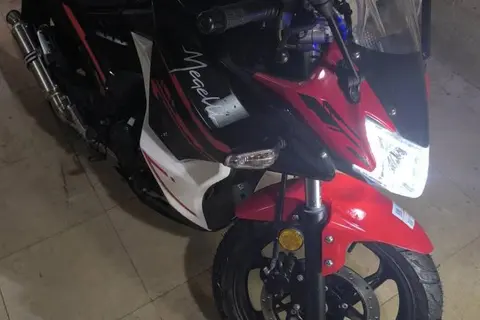 مگلی، 200R