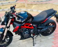 بنلی، TNT 300
