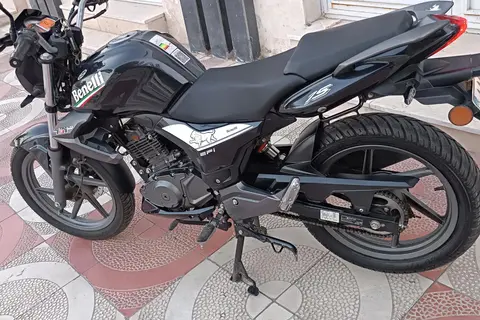 بنلی، TNT 150