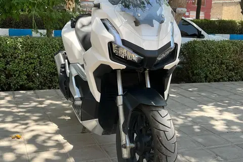 توسن محركه شرق، تکنو واریو 150