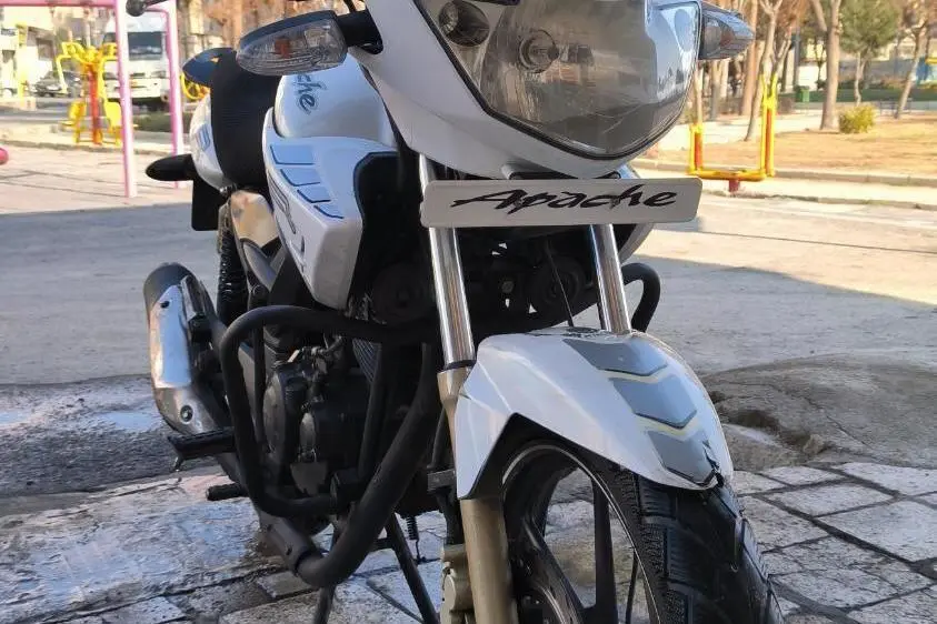 تی وی اس، آپاچی 180