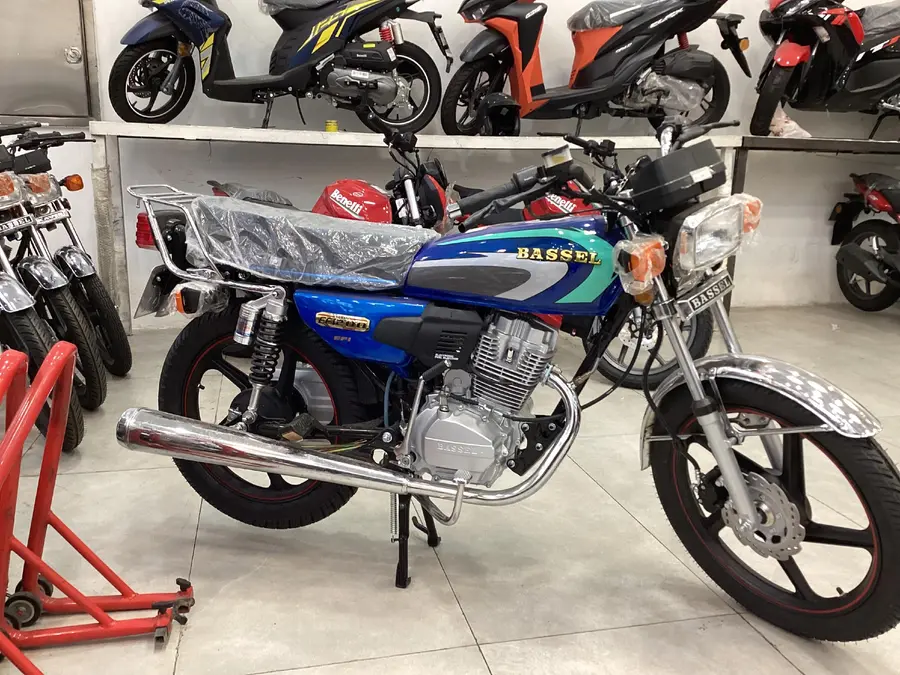 توسن محركه شرق، باسل 200