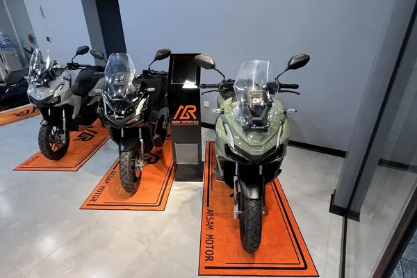 هوندا  ADV 160