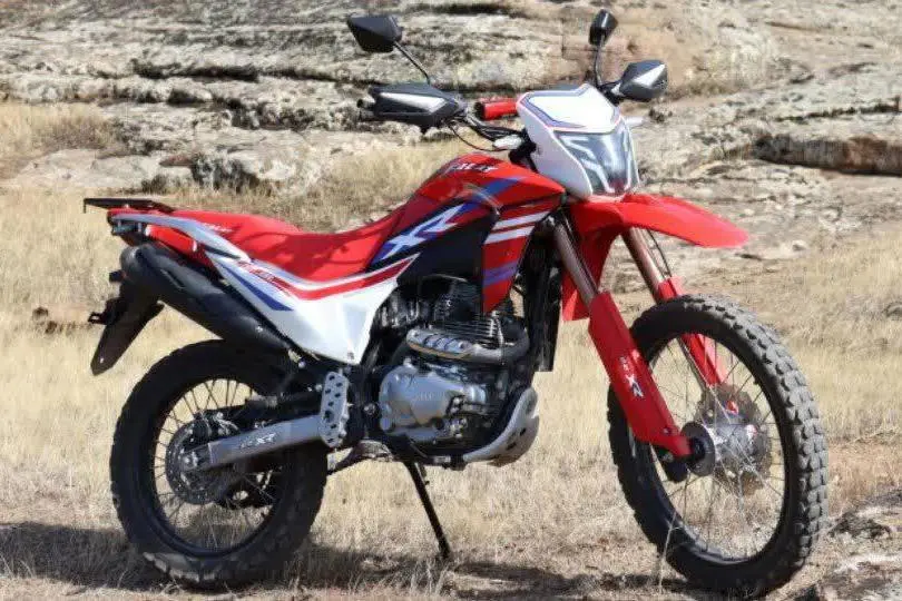 جهان همتا،  فلات XR250