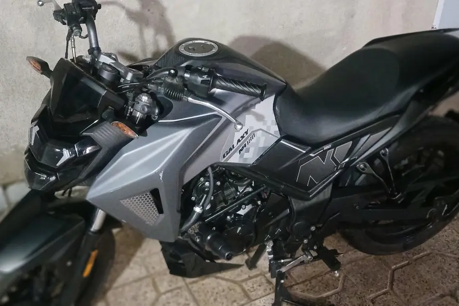 اس وای ام، گلکسی NA 180