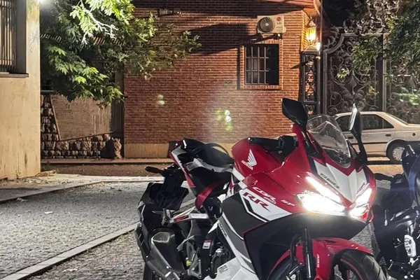 هوندا  CBR 250