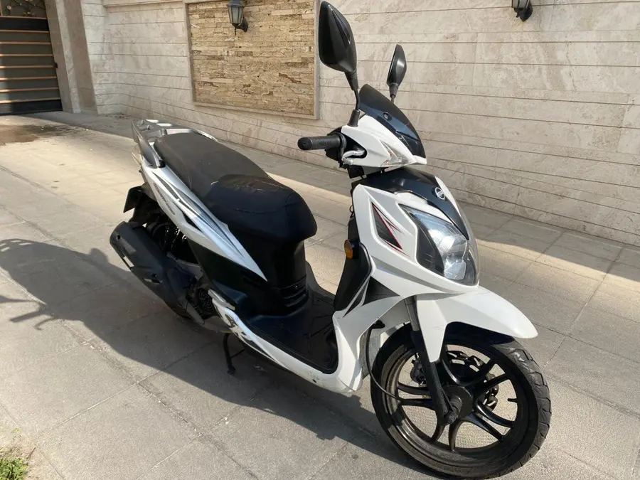 اس وای ام، گلکسی SR 200
