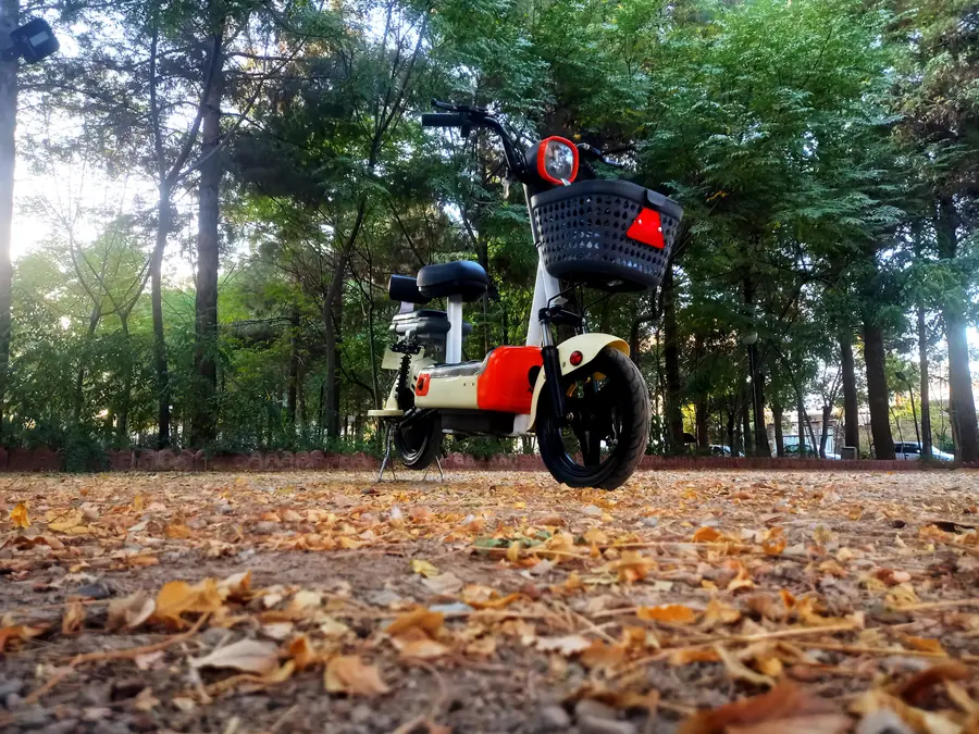 نوین سیکلت، اسکوتر برقی