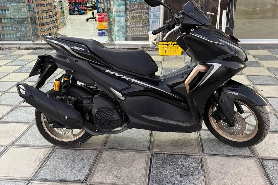 کبیر موتور،  NVX 180