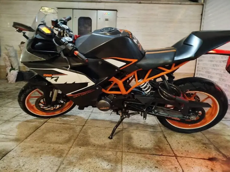 کی تی ام، RC200