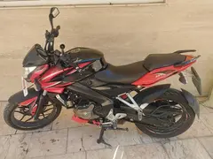 باجاج، پالس 200NS