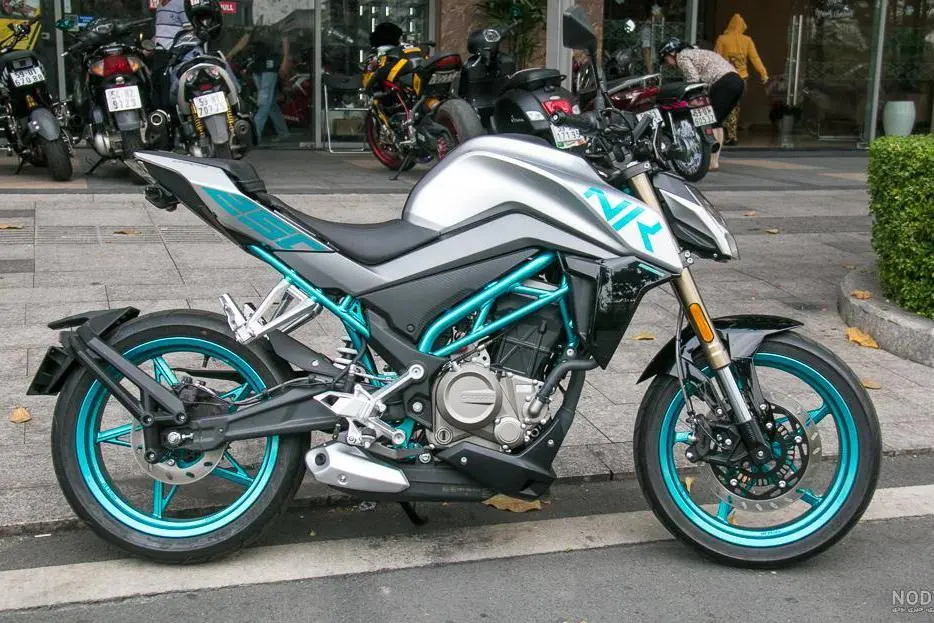 جهان رو،  CF 250