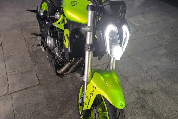 بنلی  TNT 249S