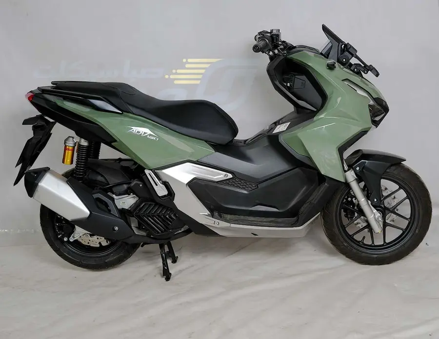 هوندا، ADV 160