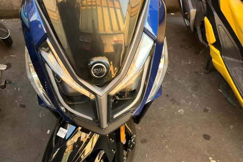 اس وای ام، گلکسی J 200