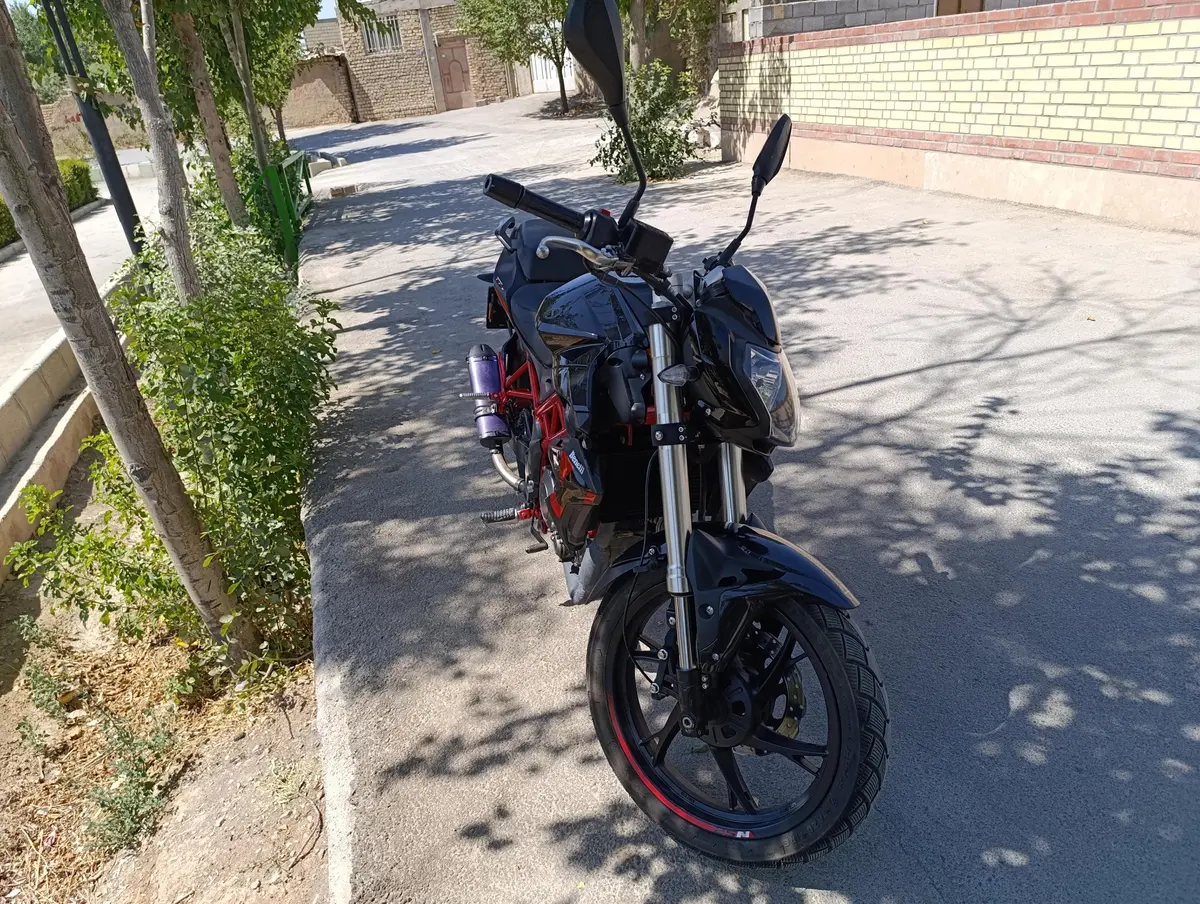 بنلی،  TNT 249S