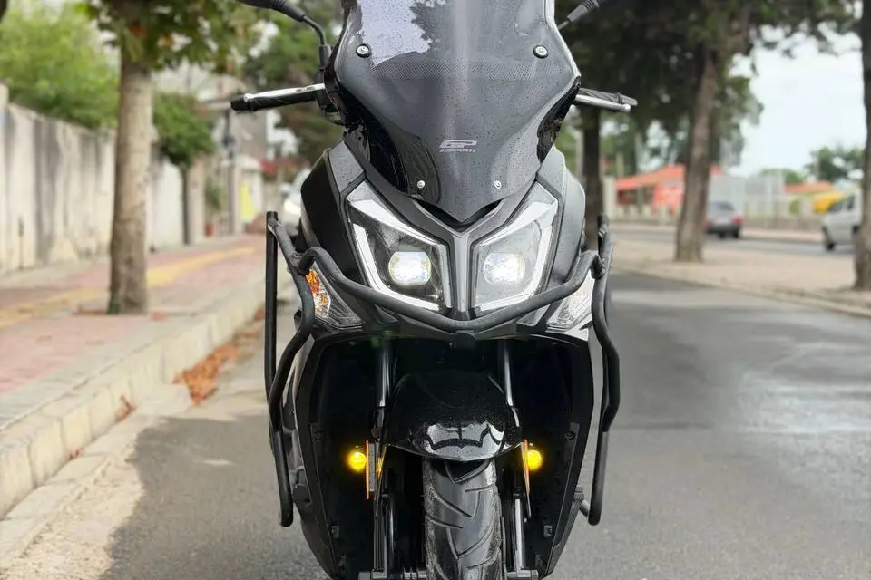 اس وای ام،  گلکسی J 200