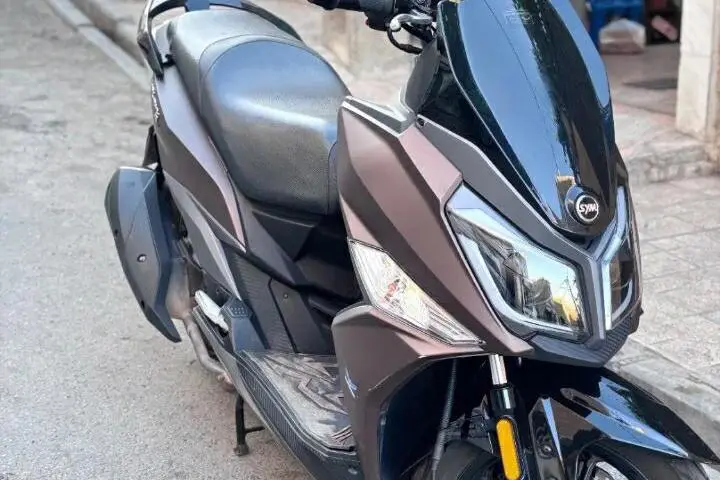 اس وای ام  گلکسی J 200