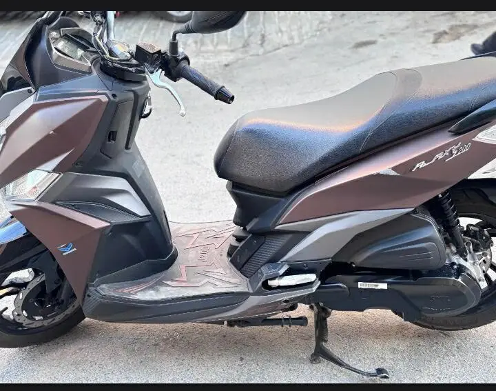 اس وای ام  گلکسی J 200