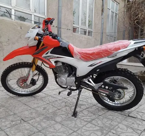 نیرو موتور شیراز، پرواز 200 تریل