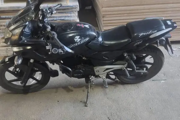 باجاج  پالس 220