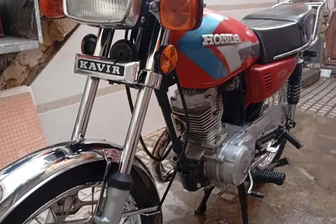 تندیس، 125