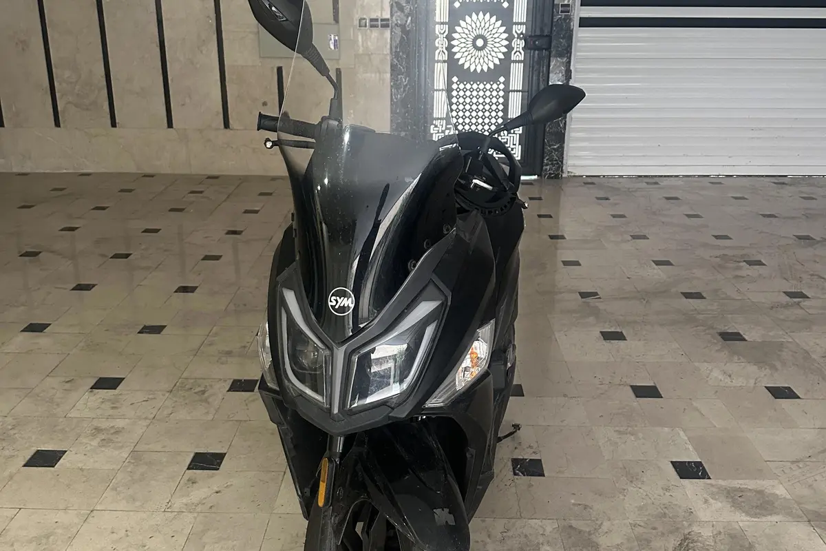 اس وای ام،  گلکسی J 200