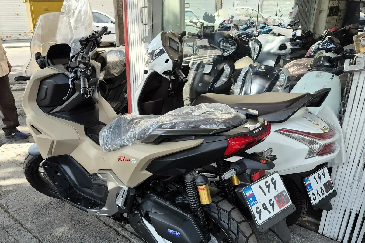 هوندا،  ADV 160