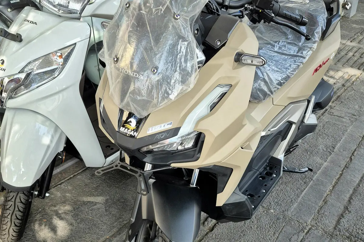 هوندا،  ADV 160