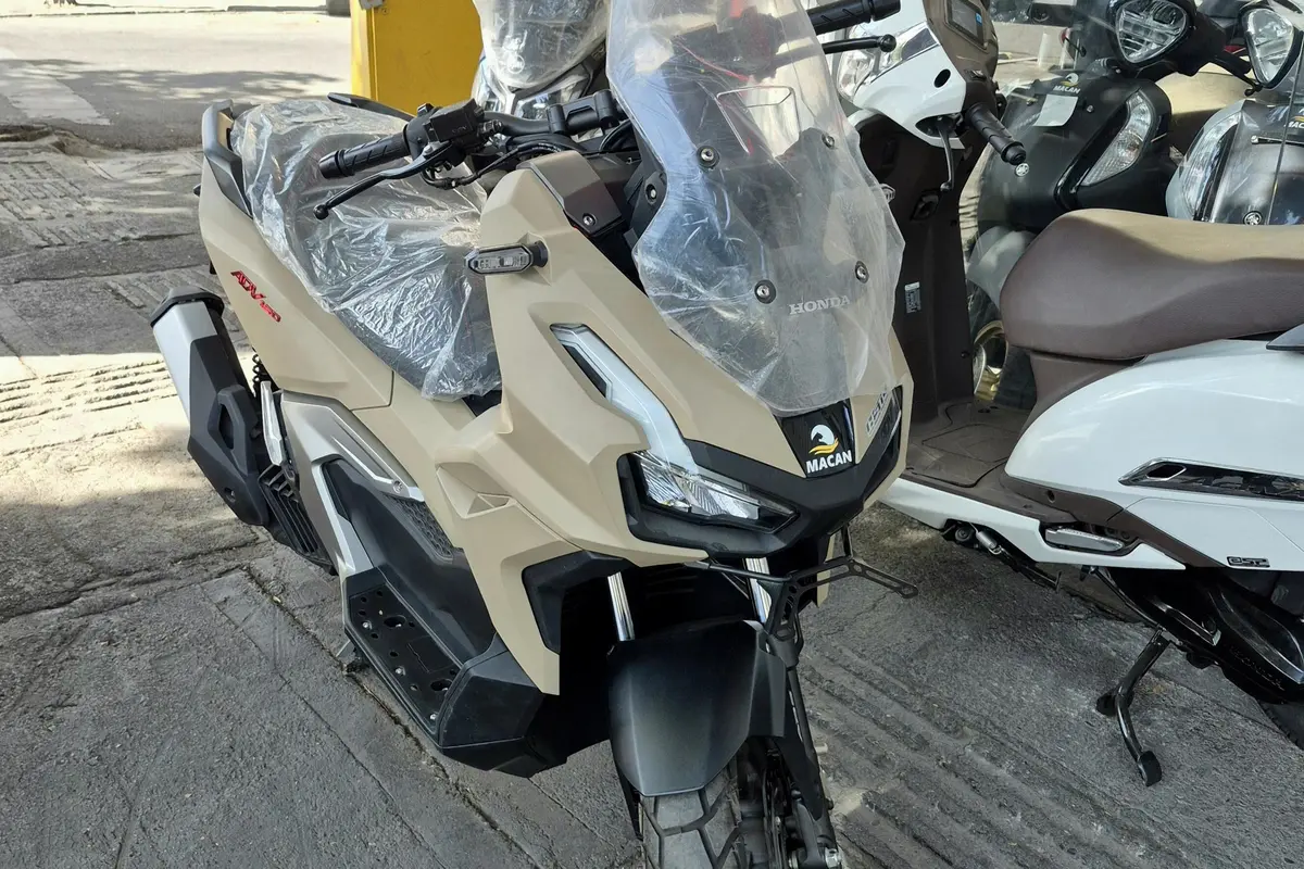 هوندا،  ADV 160