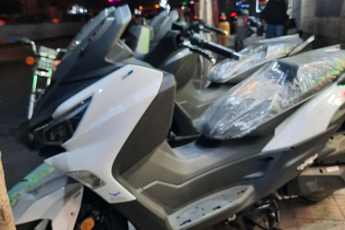 اس وای ام،  گلکسی JX 250