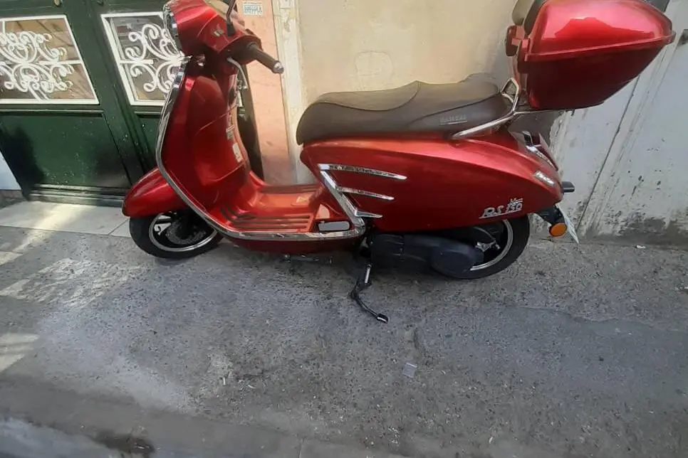 جهان همتا،  همتاز RS150