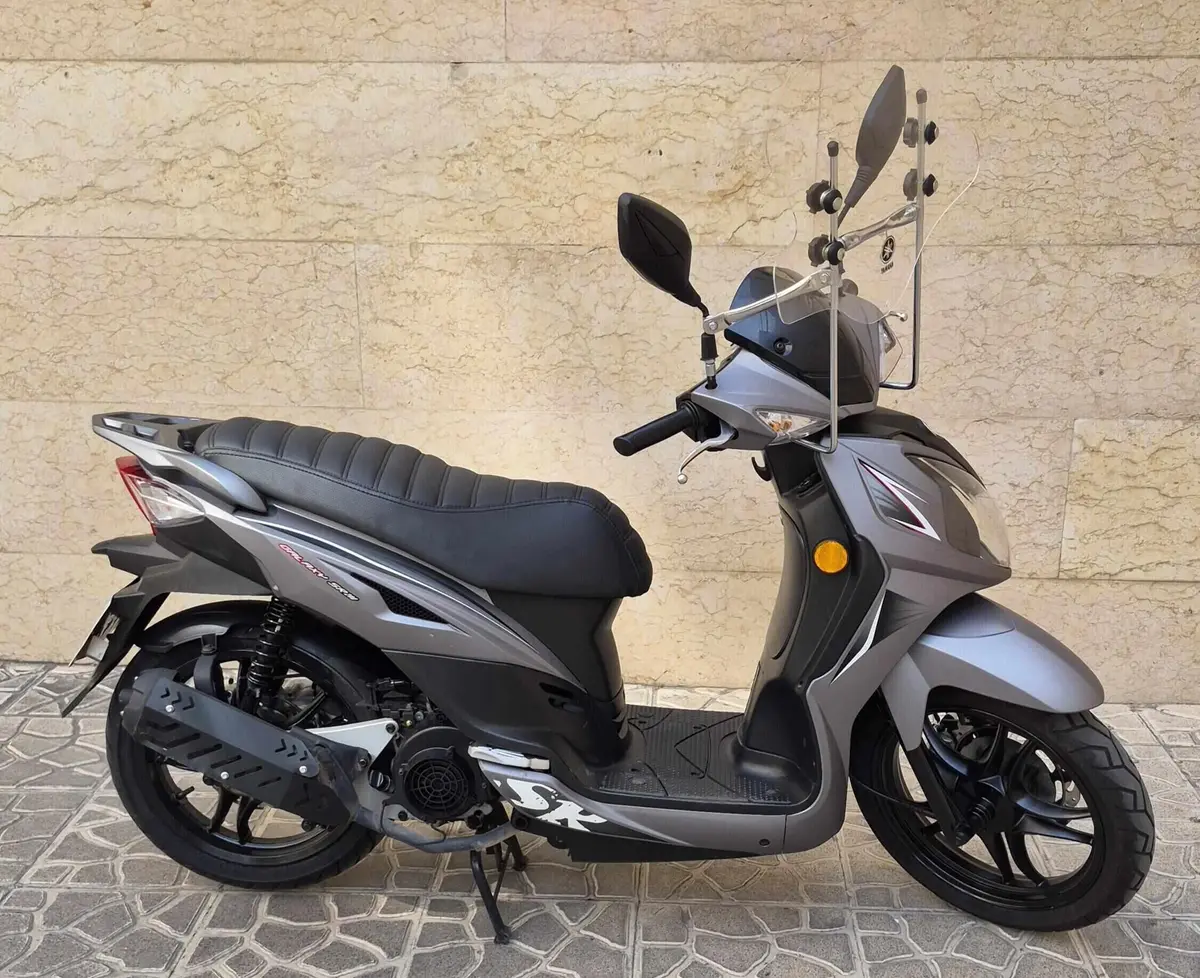 اس وای ام،  گلکسی SR 200