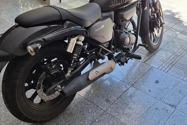 کیو جی موتور  SRV200