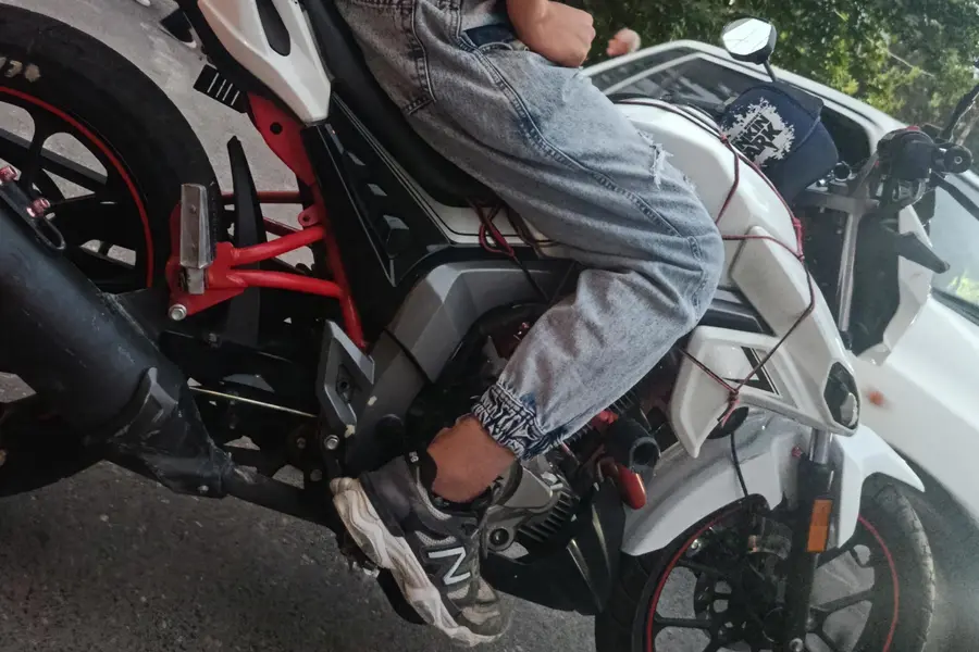 سپهر خودرو، شارک L200