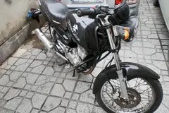 باجاج، پالس 180