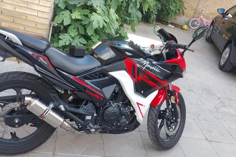 کویر موتور، مگلی 200