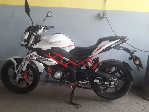 بنلی، TNT 150