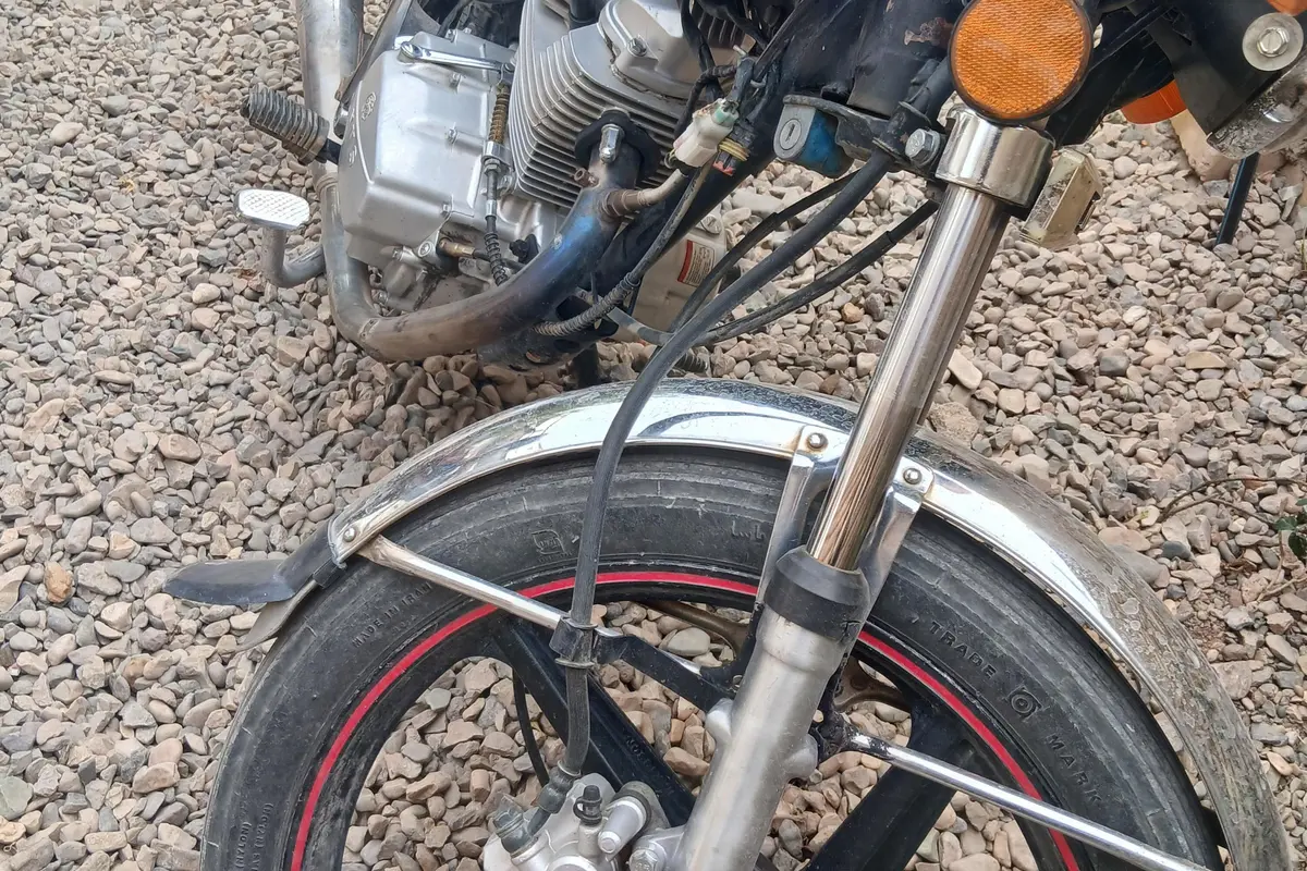 نیرو موتور شیراز،  پرواز 200gs