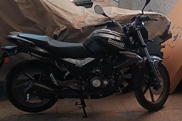 بنلی،  TNT 150