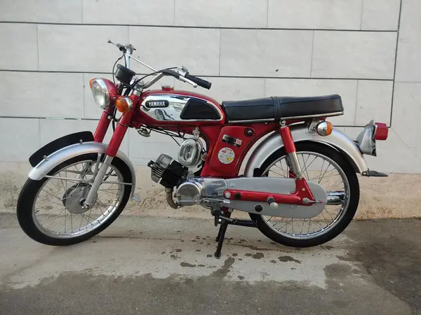 یاماها  100