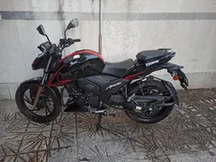 تی وی اس، آپاچی 200