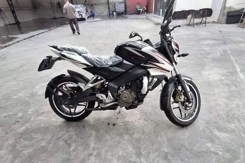 باجاج، پالس 200NS