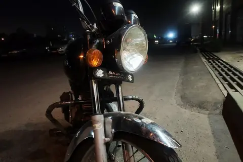 باجاج، بوکسر 150