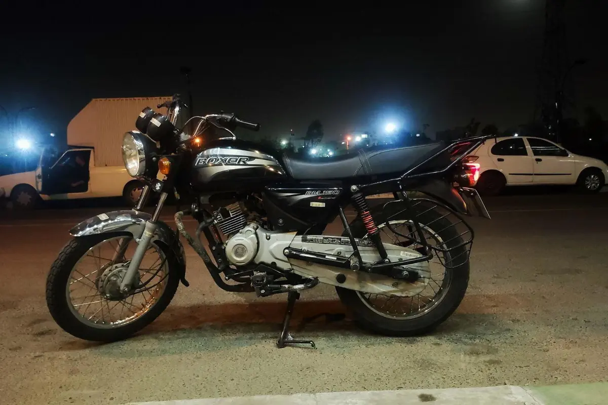 باجاج،  بوکسر 150