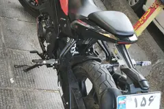 بنلی، TNT 180S