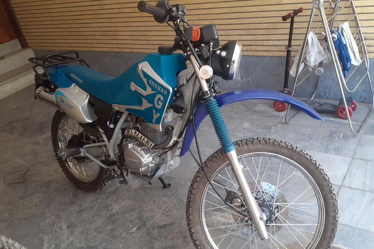 شباب،  150