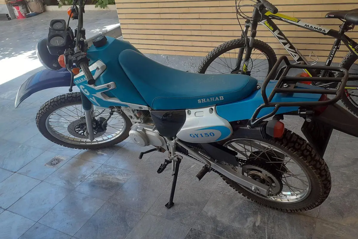 شباب،  150
