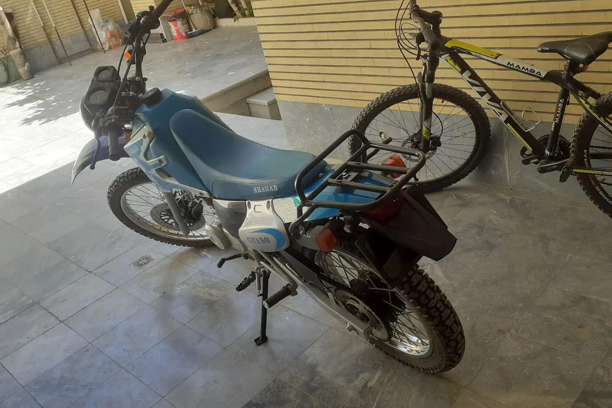 شباب،  150